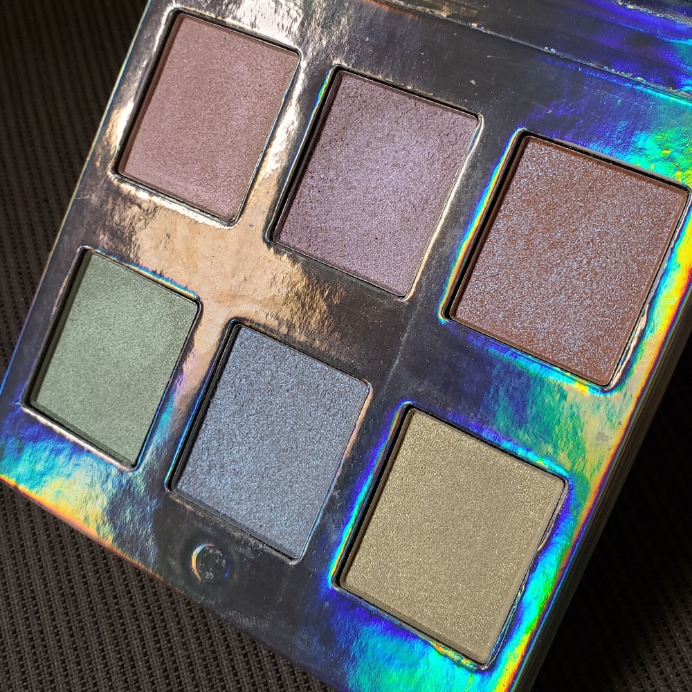 Naked Cosmetics Holographic Highlighter Palette